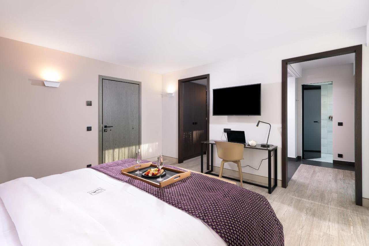 S Hotel Boutique Thessalonique Extérieur photo A room at the hotel